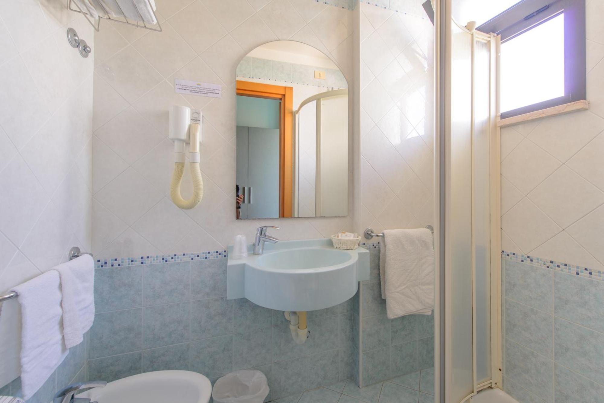 Hotel Christian Rimini Luaran gambar